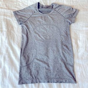 Lululemon Swiftly Tee shirt